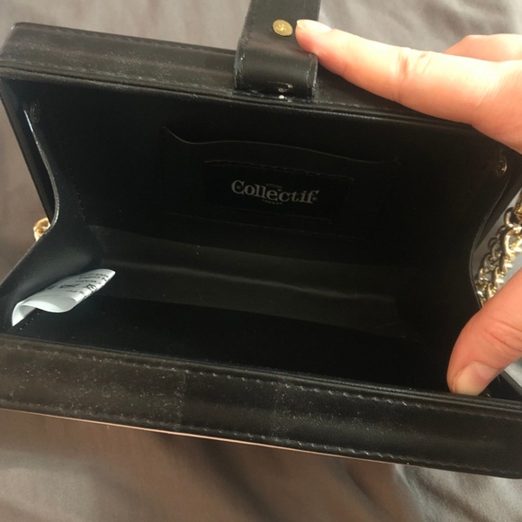 Queen of Hearts Card Purse - Picture 5 of 6